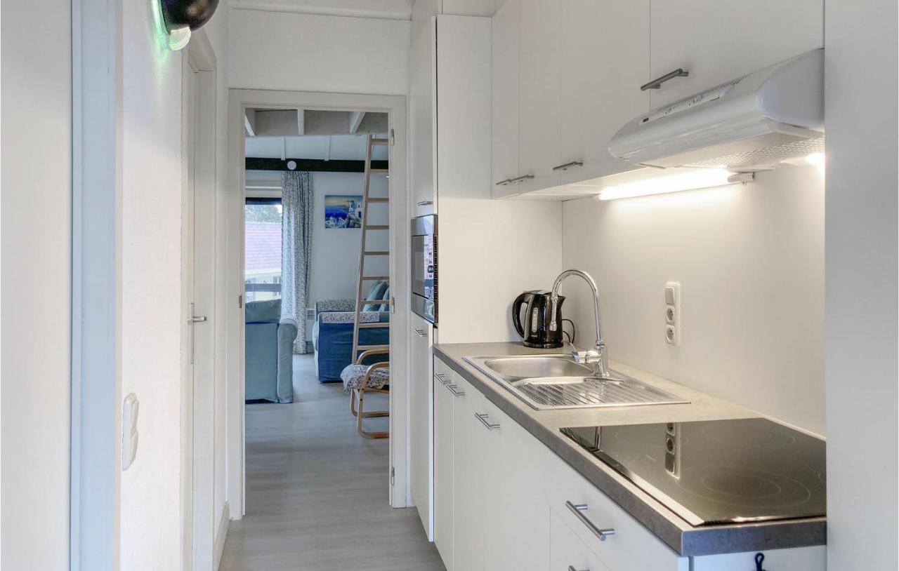Gorgeous Apartment In Bredene With Kitchen Екстериор снимка